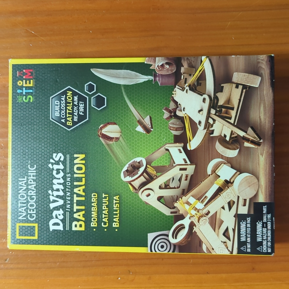 NEW NATIONAL GEOGRAPHIC Da Vinci Model Kit Catapult STEM Toy Engineering Model